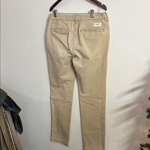 ABERCROMBIE & FITCH Straight Leg Pants - Picture 3 of 4